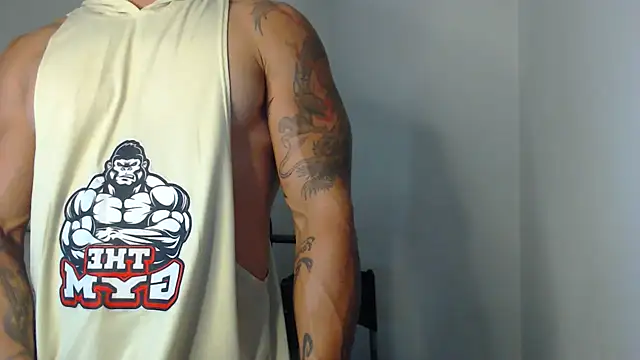 Snapshot of JacobJamess chatting on 06-12-26, 01:14 JacobJamess online show from 06-12-26, 01:14