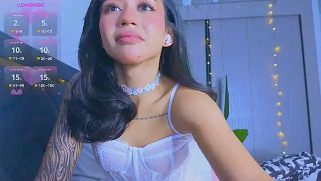 Mia Tin online show from 01-14-26, 05:49