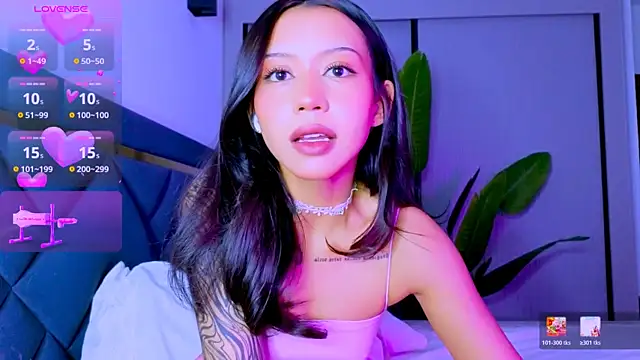 Mia Tin online show from 05-22-26, 10:41