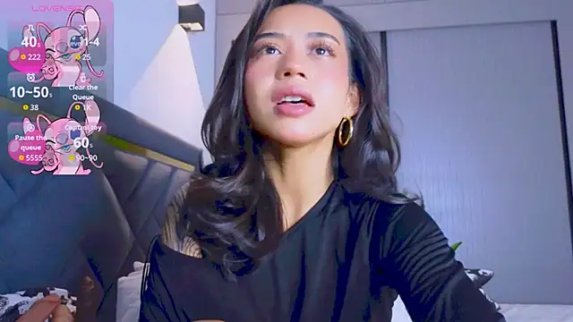 Mia Tin online show from 11-12-25, 03:38