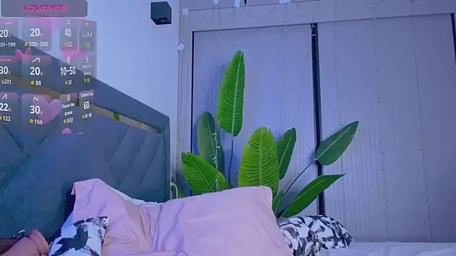 Mia Tin online show from 01-31-26, 07:12