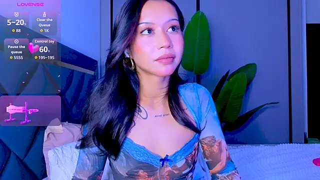 Snapshot of Mia_Tin chatting on 06-18-26, 04:34 Mia Tin online show from 06-18-26, 04:34