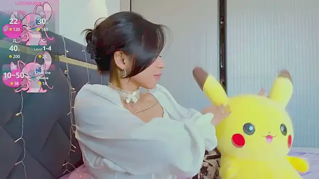 Mia Tin online show from 03-21-25, 08:50