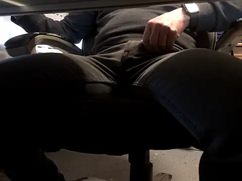 Snapshot of keks788 chatting on 02-19-25, 02:33 keks788 online show from 02-19-25, 02:33