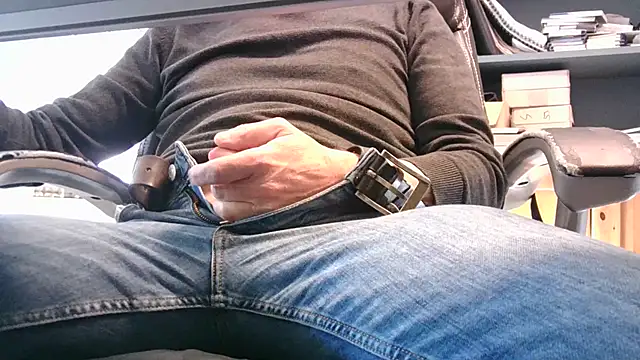 Snapshot of keks788 chatting on 02-04-26, 10:43 keks788 online show from 02-04-26, 10:43