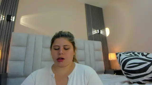 EYMI TOMSOM online show from 12-03-25, 10:36