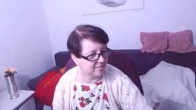 ChristaRose online show from 04-17-26, 07:06