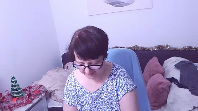 ChristaRose online show from 12-21-25, 01:41