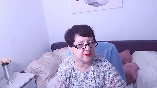 ChristaRose online show from 10-05-25, 12:12