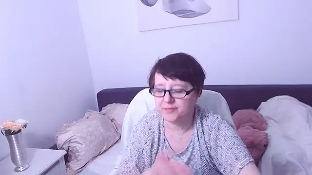 ChristaRose online show from 01-14-26, 09:40