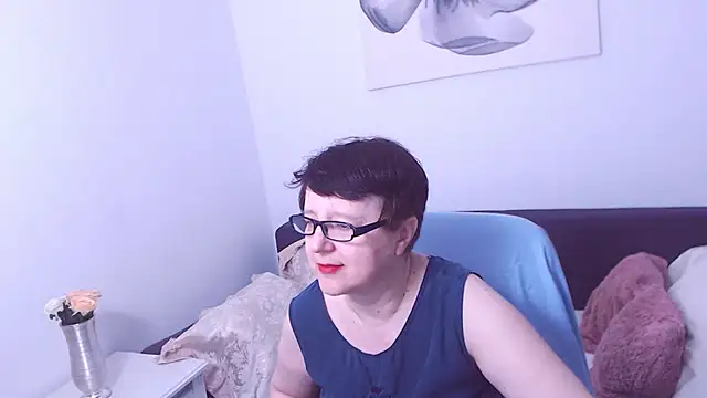 ChristaRose online show from 09-12-25, 01:28