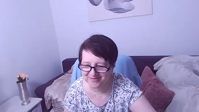 ChristaRose online show from 04-25-26, 07:11
