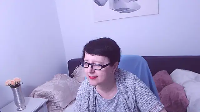 ChristaRose online show from 10-08-25, 11:38