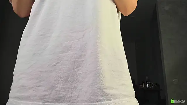 Courtney Luv online show from 12-22-25, 01:00