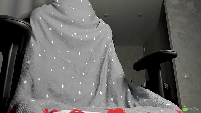 Courtney Luv online show from 11-01-25, 04:23