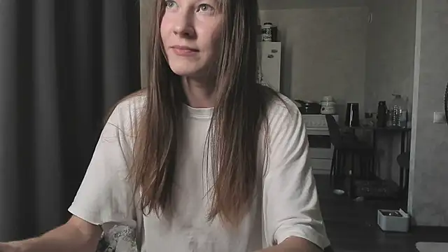 Snapshot of Courtney_Luv chatting on 07-26-26, 02:46 Courtney Luv online show from 07-26-26, 02:46