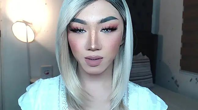 Snapshot of Local_Hoelyx chatting on 03-23-25, 07:31 Local Hoelyx online show from 03-23-25, 07:31