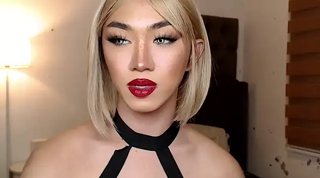 Snapshot of Local_Hoelyx chatting on 03-19-25, 08:34 Local Hoelyx online show from 03-19-25, 08:34