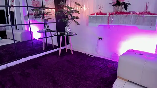  liathompsom09 online show from 02-21-25, 11:21