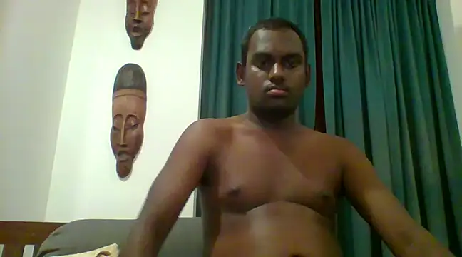 Snapshot of Slavebottombdsm09 chatting on 02-11-25, 02:24 Slavebottombdsm09 online show from 02-11-25, 02:24