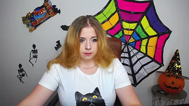 JessikaDaniel online show from 10-31-25, 07:27