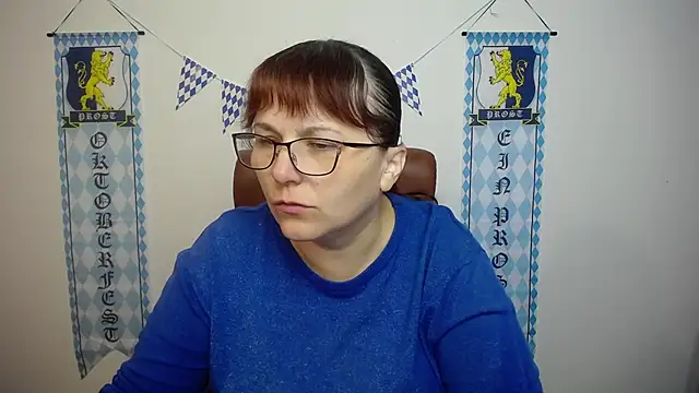 Snapshot of AliceInksSweetty chatting on 10-04-25, 06:04 AliceInksSweetty online show from 10-04-25, 06:04