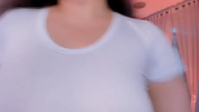 Nicolle W online show from 03-31-26, 11:45