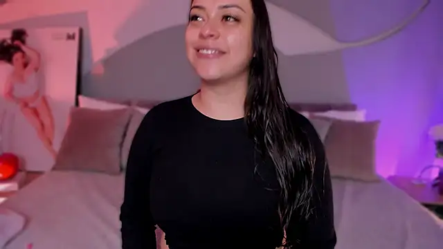 Nicolle W online show from 03-28-26, 11:55