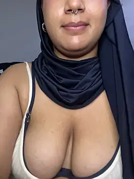 Snapshot of Maryam_yamal chatting on 01-26-25, 01:09 Maryam yamal online show from 01-26-25, 01:09