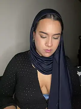 Snapshot of Maryam_yamal chatting on 02-28-25, 10:50 Maryam yamal online show from 02-28-25, 10:50