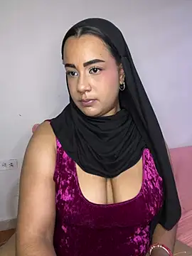 Snapshot of Maryam_yamal chatting on 02-09-25, 10:32 Maryam yamal online show from 02-09-25, 10:32