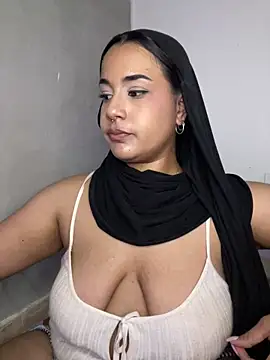 Snapshot of Maryam_yamal chatting on 02-09-25, 12:39 Maryam yamal online show from 02-09-25, 12:39