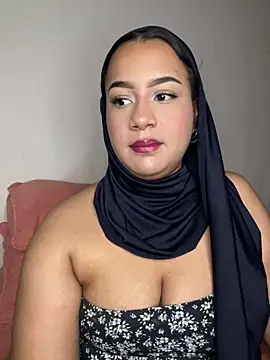 Snapshot of Maryam_yamal chatting on 02-21-25, 02:48 Maryam yamal online show from 02-21-25, 02:48