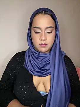 Snapshot of Maryam_yamal chatting on 02-19-25, 08:52 Maryam yamal online show from 02-19-25, 08:52