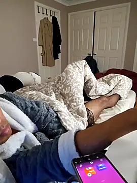 AmateurGuy23 online show from 10-05-25, 06:42