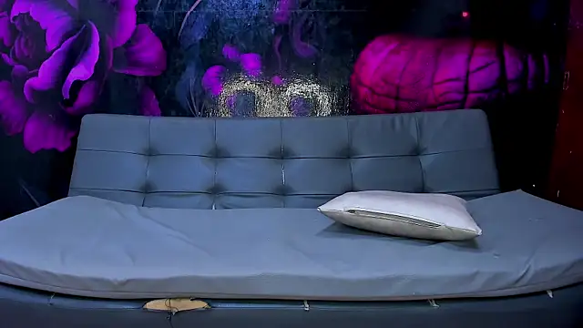 SecretsParty online show from 10-05-25, 03:36