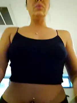 RebeccaXO  online show from 04-28-26, 08:24