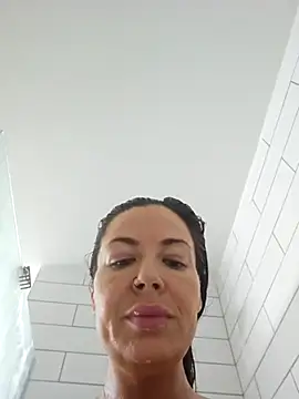 RebeccaXO  online show from 04-04-26, 12:50