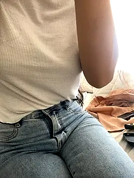 DulceMya6 online show from 11-19-25, 05:46