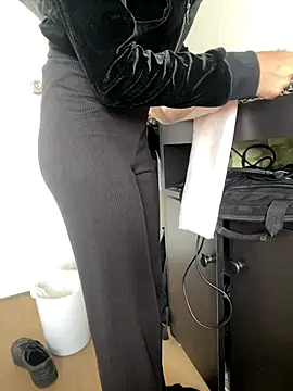 Snapshot of DulceMya6 chatting on 11-04-25, 01:26 DulceMya6 online show from 11-04-25, 01:26