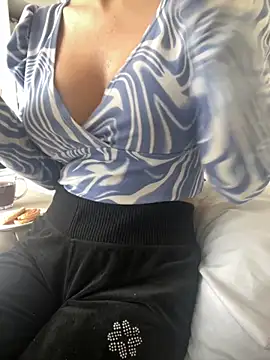 DulceMya6 online show from 12-01-25, 01:23