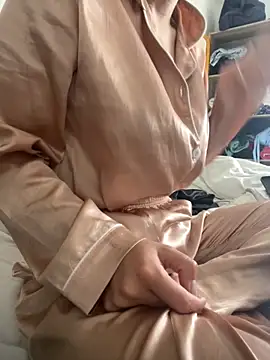 Snapshot of DulceMya6 chatting on 10-24-25, 12:59 DulceMya6 online show from 10-24-25, 12:59