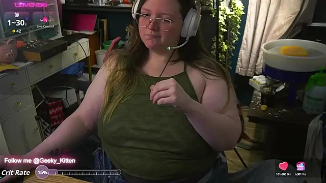 Snapshot of Geeky_Kitten chatting on 09-23-25, 05:25 Geeky Kitten online show from 09-23-25, 05:25