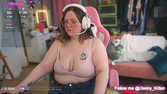 Snapshot of Geeky_Kitten chatting on 01-25-25, 07:18 Geeky Kitten online show from 01-25-25, 07:18