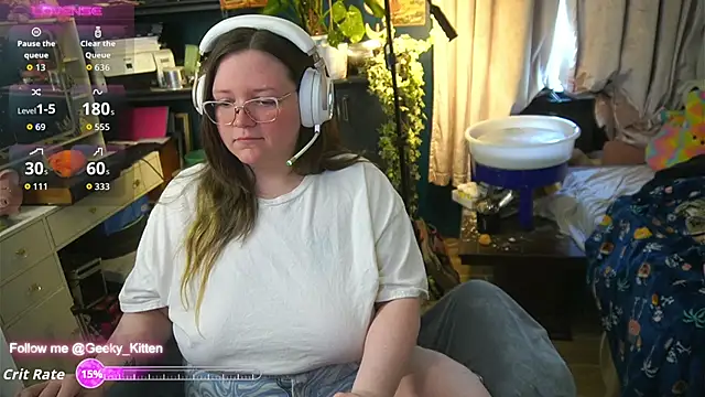 Snapshot of Geeky_Kitten chatting on 09-14-25, 02:50 Geeky Kitten online show from 09-14-25, 02:50