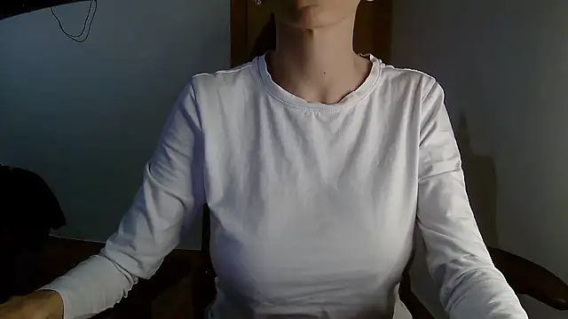 Vampirosa online show from 01-12-26, 01:40