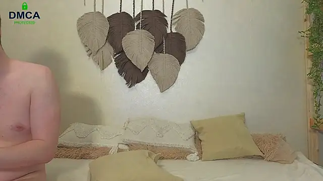 Snapshot of xx_sweety_couple_xx chatting on 10-15-25, 05:17 xx sweety couple xx online show from 10-15-25, 05:17