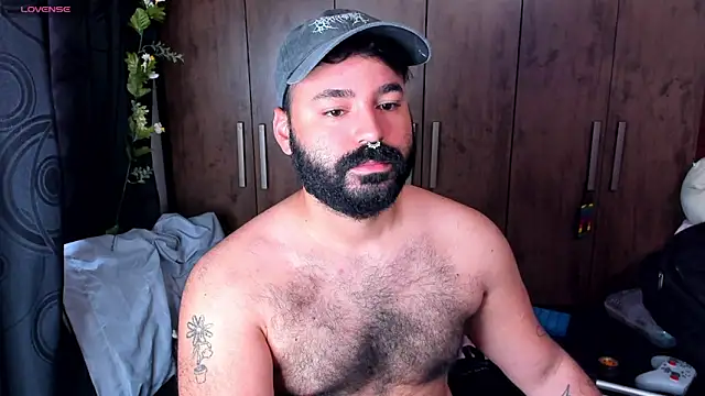 Snapshot of johnnyalx chatting on 06-30-26, 05:02 johnnyalx online show from 06-30-26, 05:02