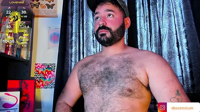 Snapshot of johnnyalx chatting on 06-14-26, 03:24 johnnyalx online show from 06-14-26, 03:24