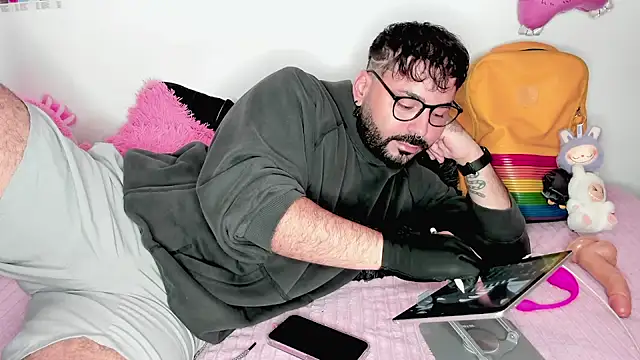 johnnyalx online show from 12-01-25, 07:26